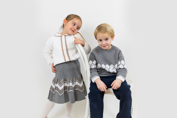 Soft Knitted Sweater with Collar and Scalloped Front Placket