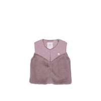 Aurea Quiltad Väst med Fuskpäls