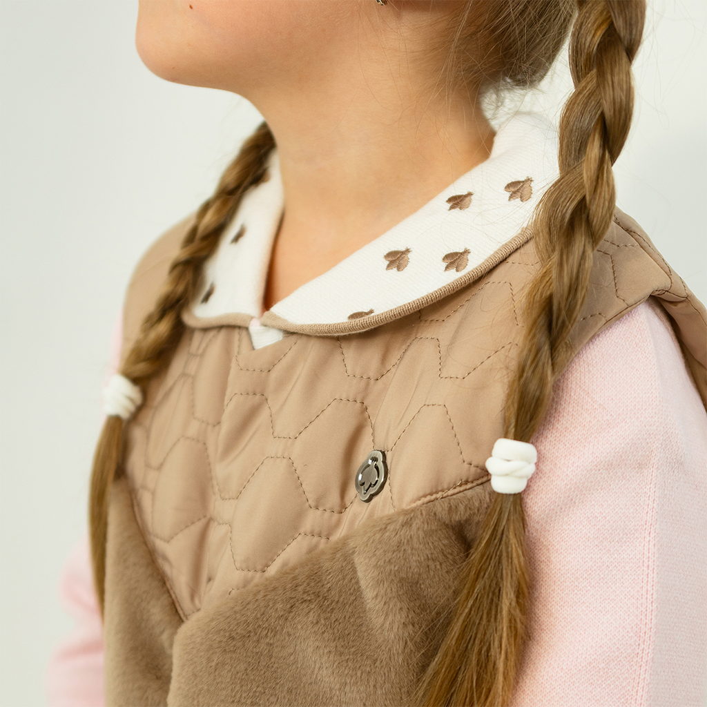 Aurea Quiltad Väst med Fuskpäls