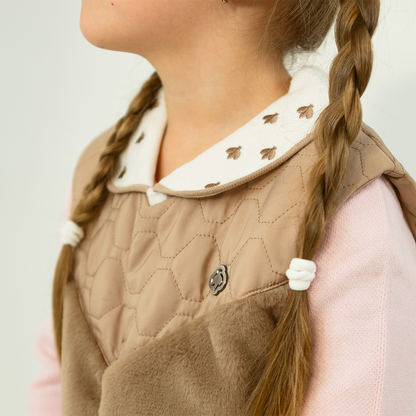 Aurea Quiltad Väst med Fuskpäls