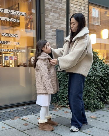 Scallop Mjuk Stickad Tröja med krage 