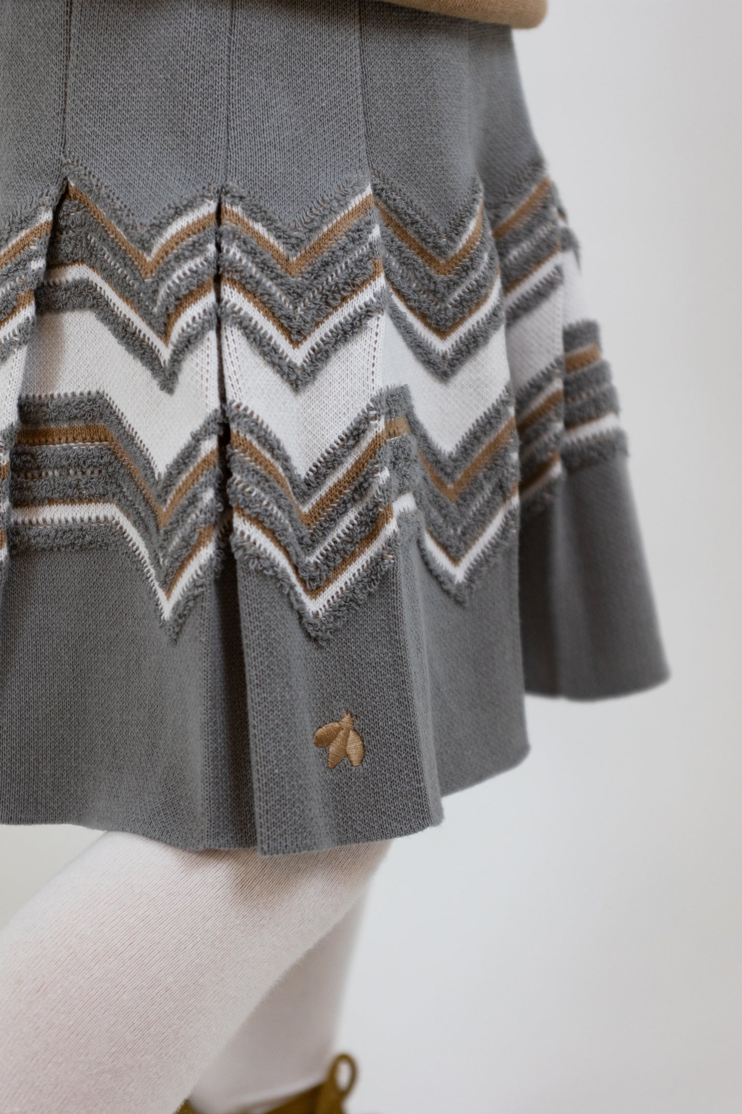 Soft Knitted Buzz Skirt with Pleats - Cloud Grey